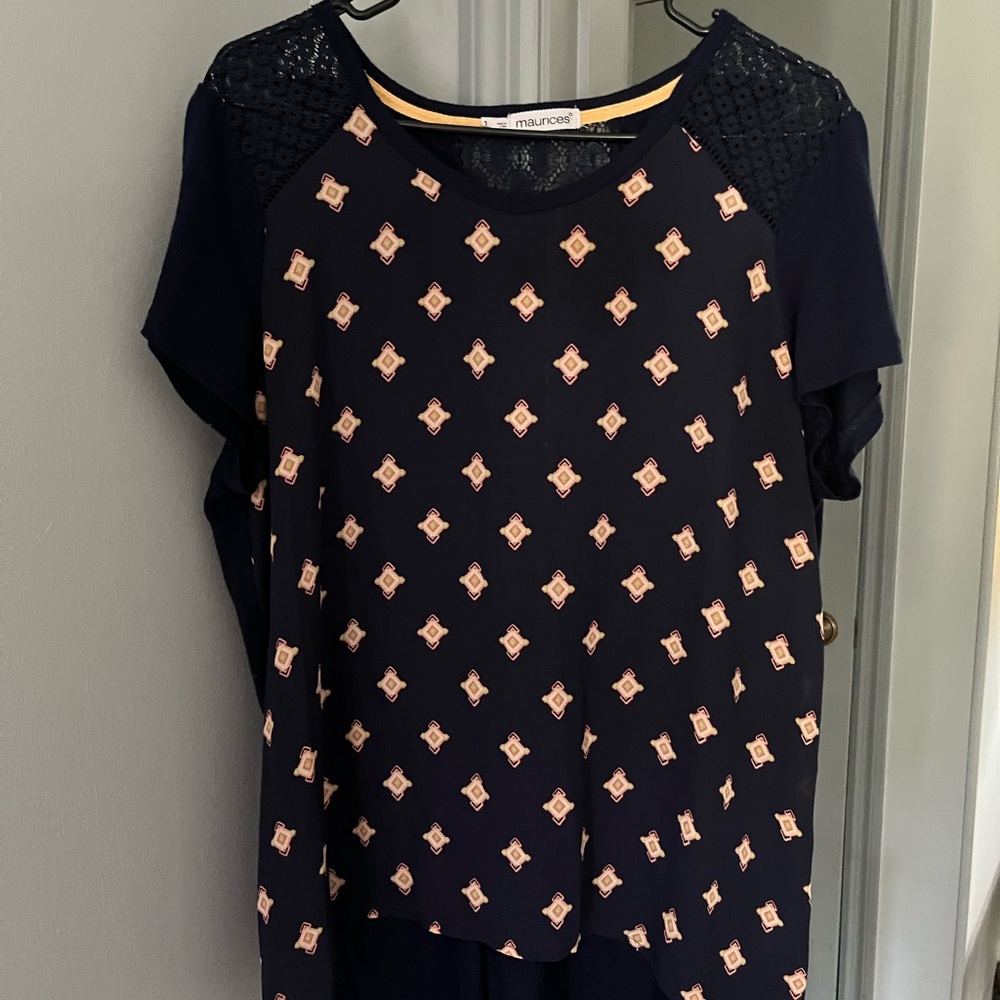 Maurices Navy and Peach Geometric Blouse size 1